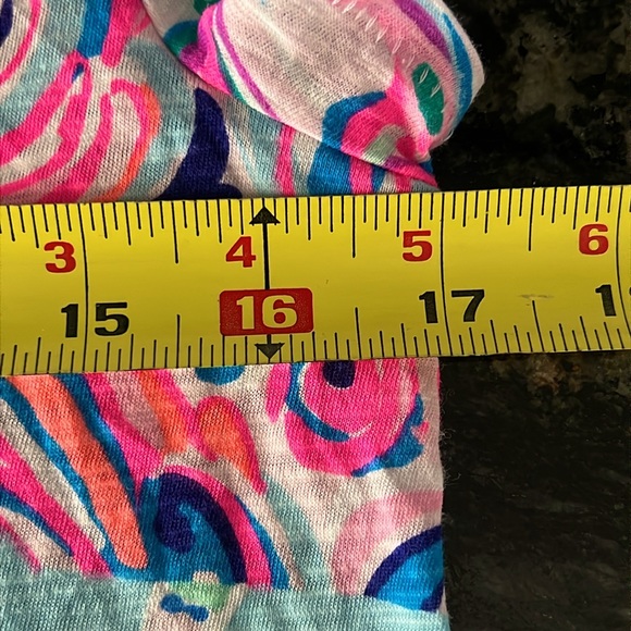 NWOT Lilly Pulitzer Etta V-Neck Top - Picture 8 of 8